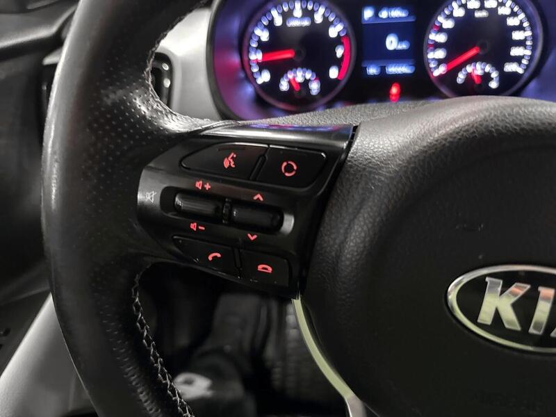 Kia Stonic vaihtoauto