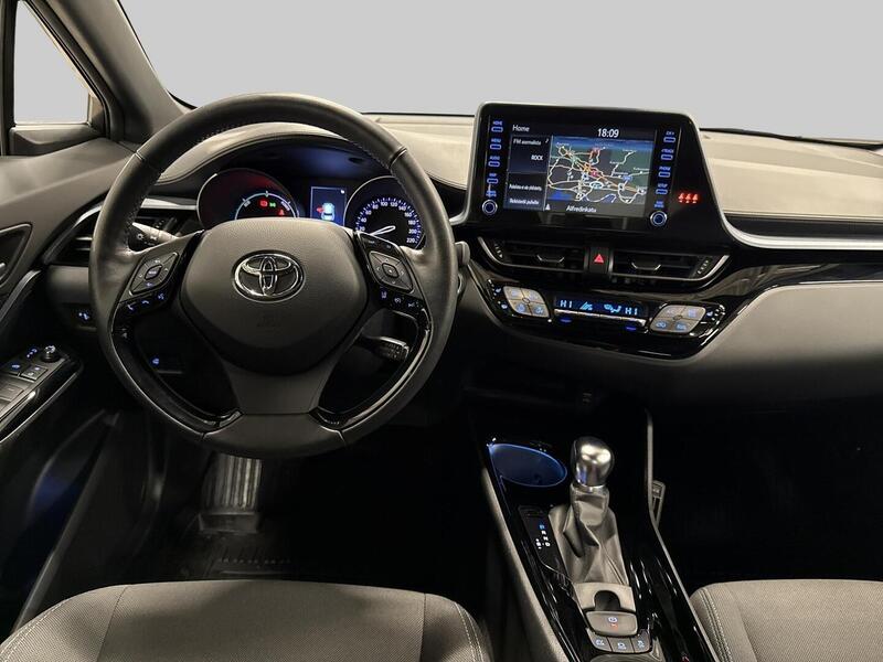 Toyota C-HR vaihtoauto