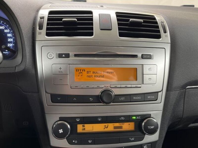 Toyota Avensis vaihtoauto