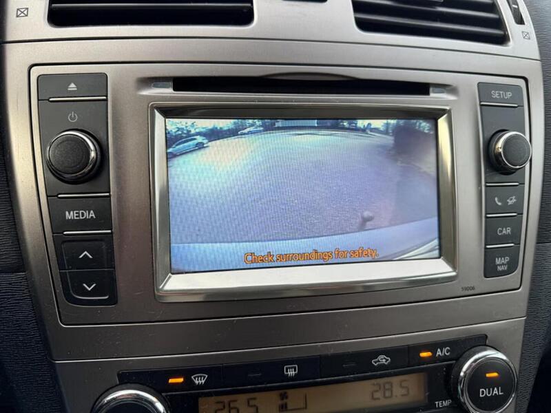 Toyota Avensis vaihtoauto