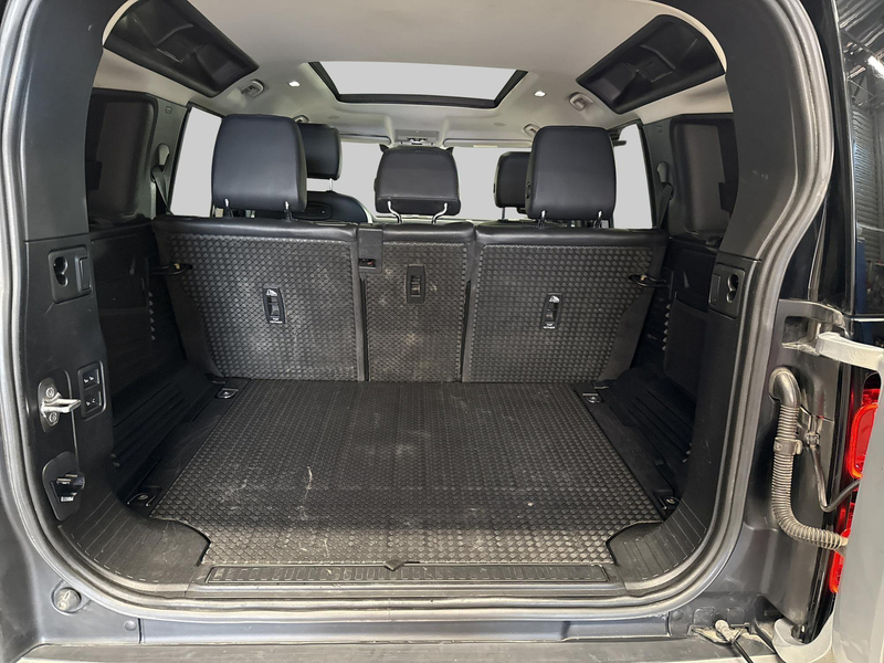 Land Rover Defender vaihtoauto