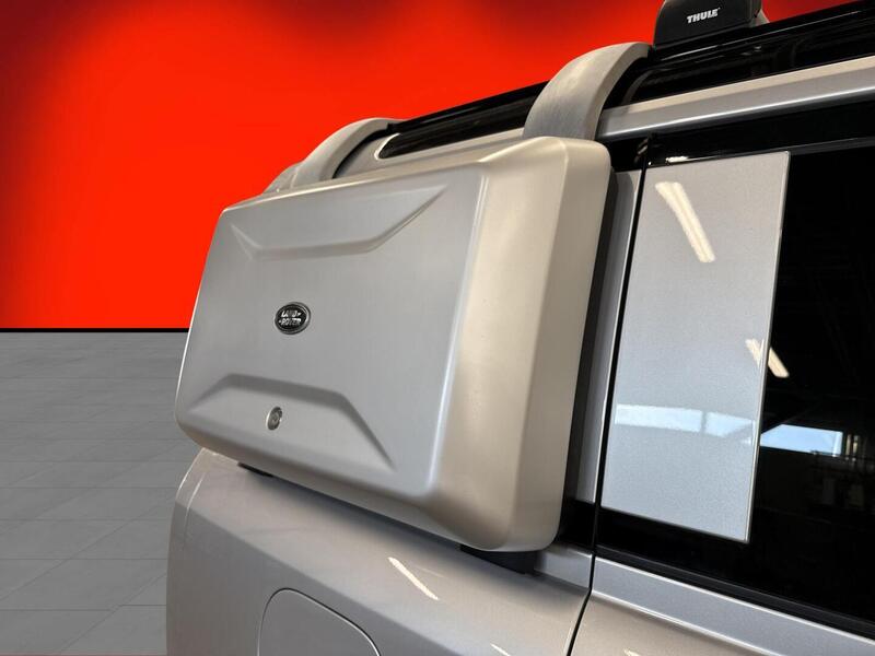 Land Rover Defender vaihtoauto