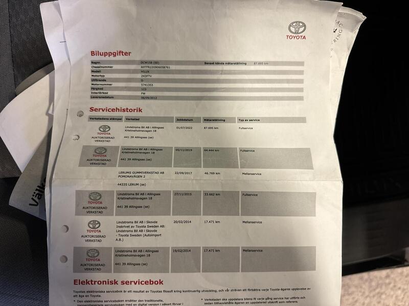 Toyota Hilux vaihtoauto