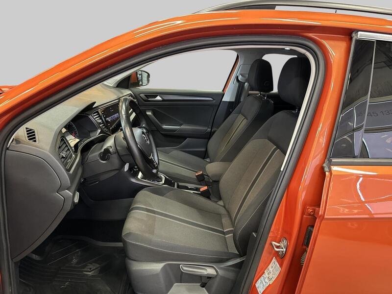 Volkswagen T-Roc vaihtoauto