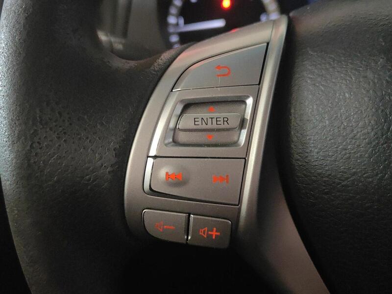 Nissan Navara vaihtoauto