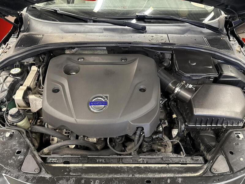 Volvo V70 vaihtoauto