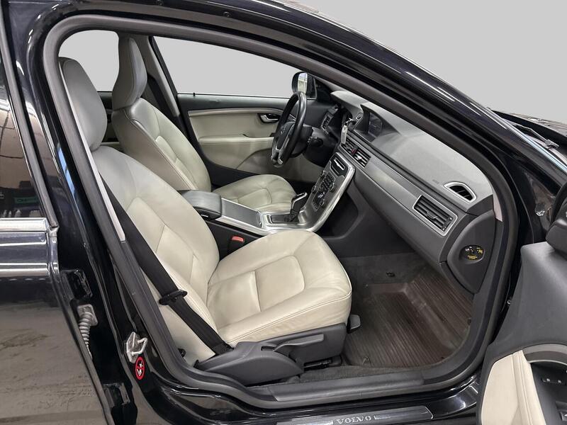 Volvo V70 vaihtoauto