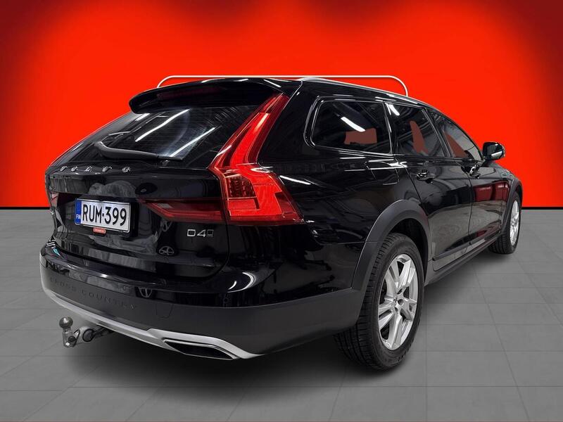 Volvo V90 Cross Country vaihtoauto