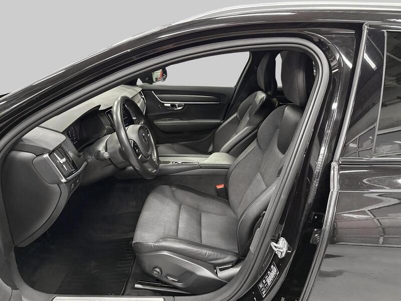 Volvo V90 Cross Country vaihtoauto