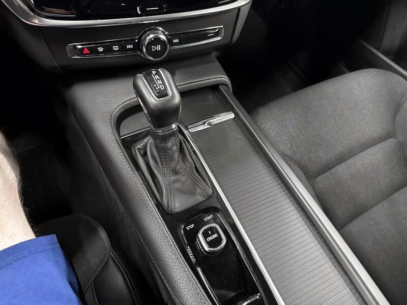 Volvo V90 Cross Country vaihtoauto