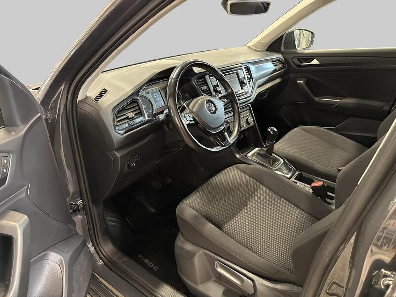 Volkswagen T-Roc vaihtoauto