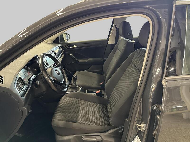 Volkswagen T-Roc vaihtoauto