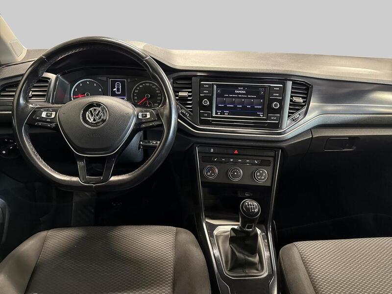 Volkswagen T-Roc vaihtoauto