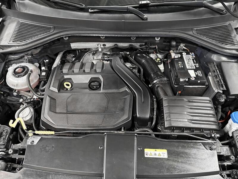 Volkswagen T-Roc vaihtoauto