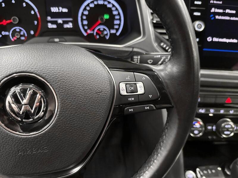 Volkswagen T-Roc vaihtoauto