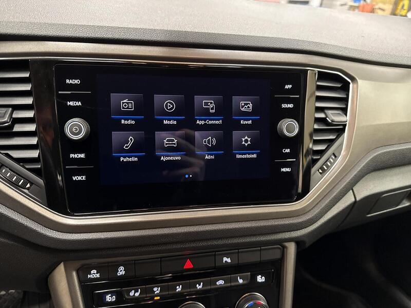 Volkswagen T-Roc vaihtoauto