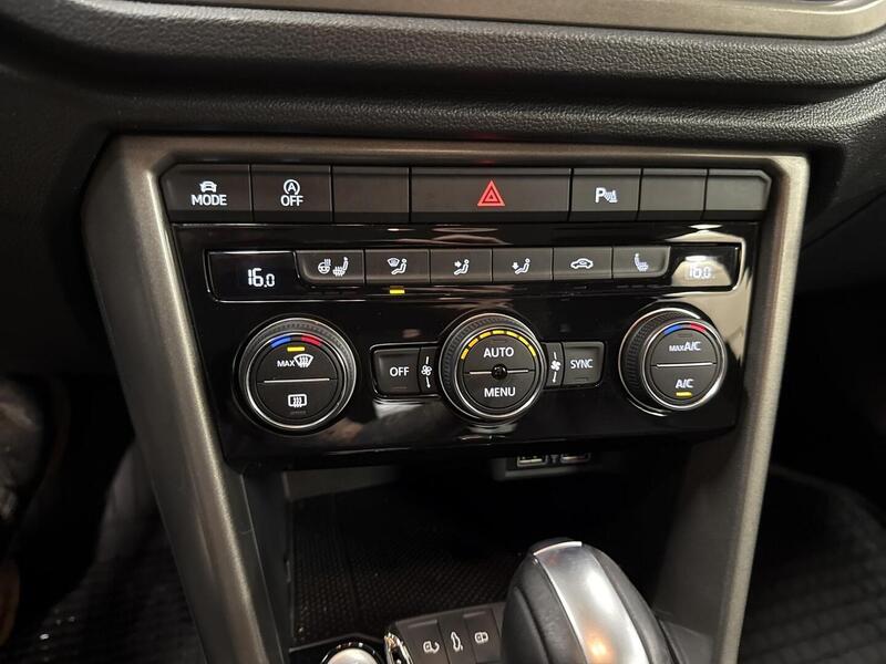 Volkswagen T-Roc vaihtoauto