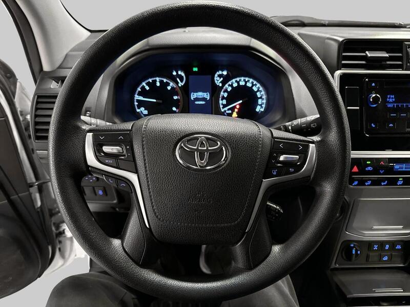 Toyota Land Cruiser vaihtoauto