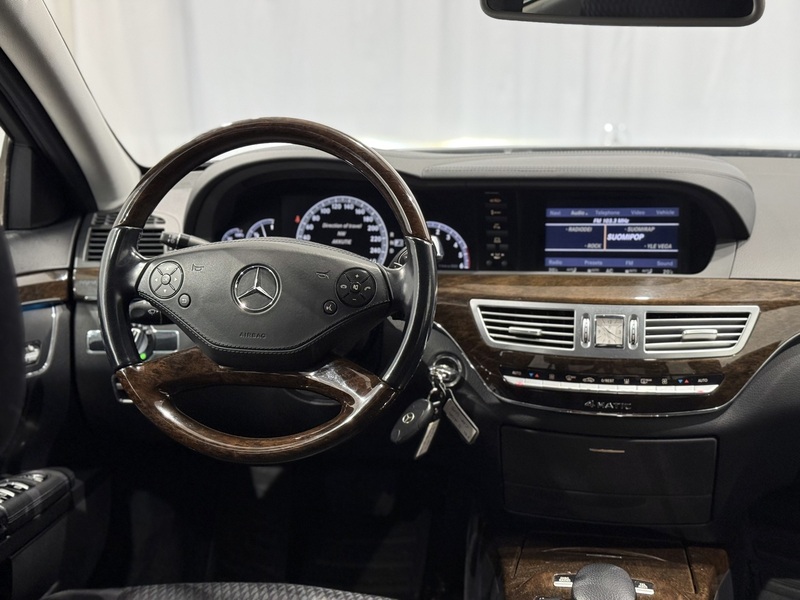 Mercedes-Benz S vaihtoauto