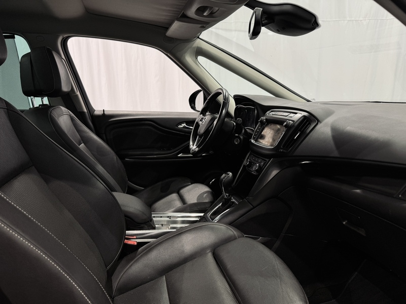 Opel Zafira vaihtoauto