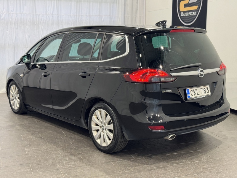 Opel Zafira vaihtoauto