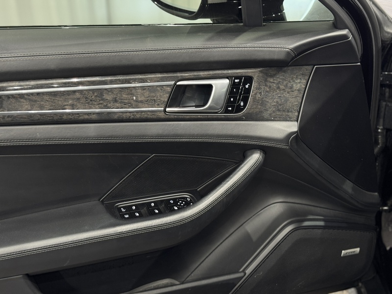 Porsche Panamera vaihtoauto