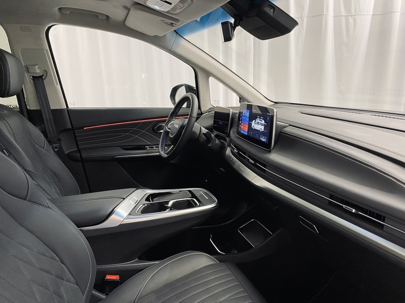 Maxus MIFA 9 vaihtoauto