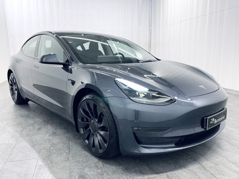 Tesla Model 3 vaihtoauto