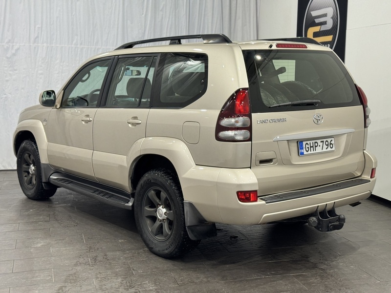 Toyota Land Cruiser vaihtoauto