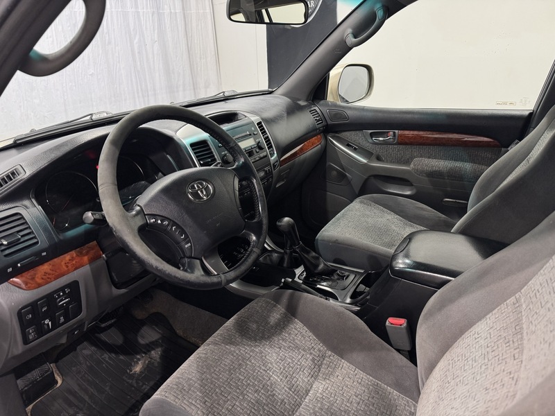 Toyota Land Cruiser vaihtoauto