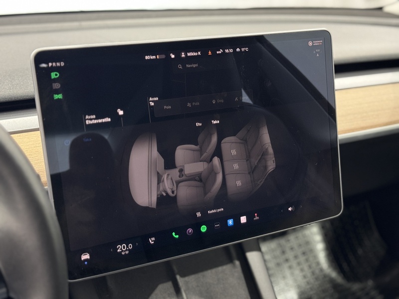 Tesla Model 3 vaihtoauto