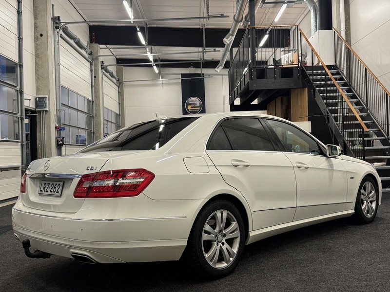 Mercedes-Benz E vaihtoauto