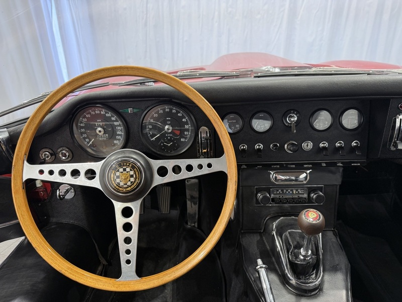 Jaguar E-Type vaihtoauto