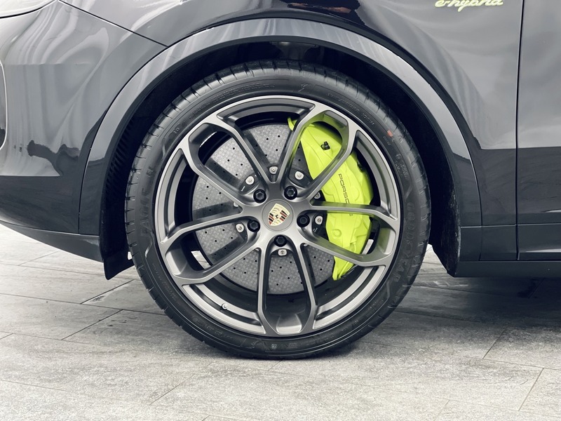 Porsche Cayenne vaihtoauto