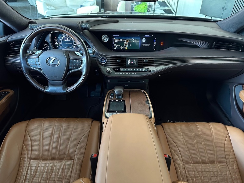 Lexus LS vaihtoauto