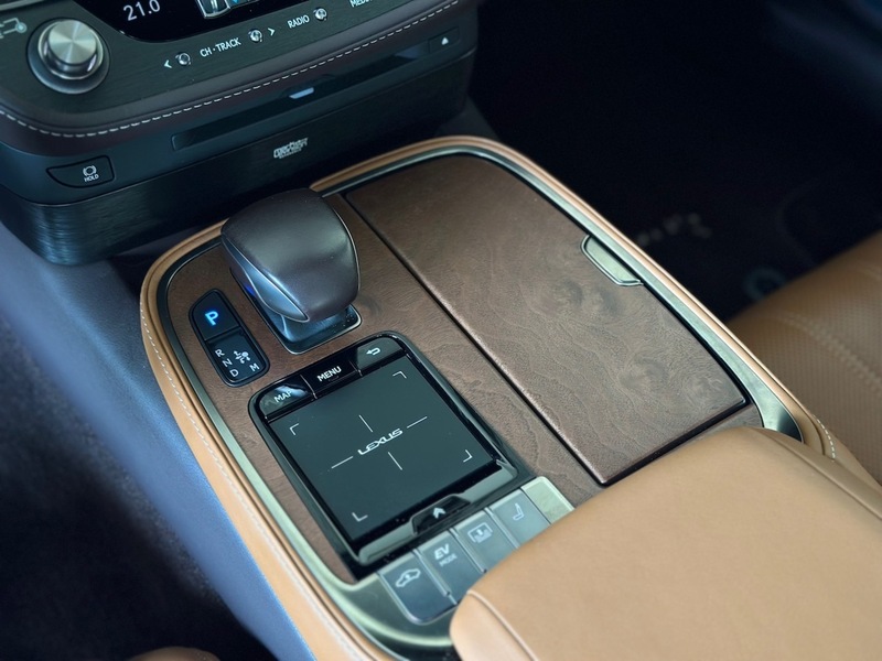 Lexus LS vaihtoauto