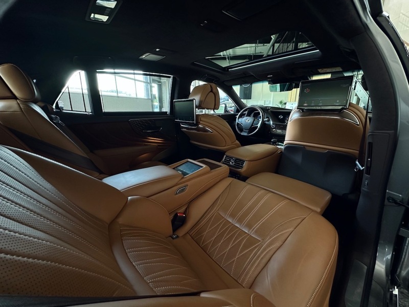 Lexus LS vaihtoauto