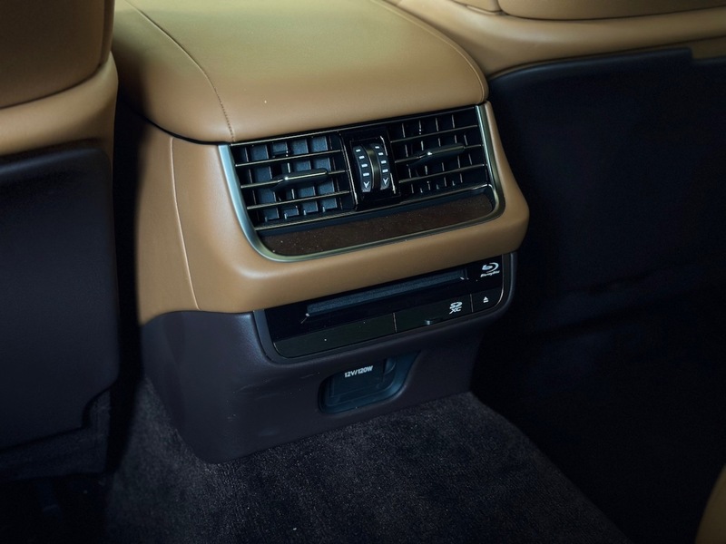 Lexus LS vaihtoauto
