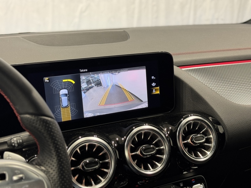 Mercedes-Benz EQA vaihtoauto