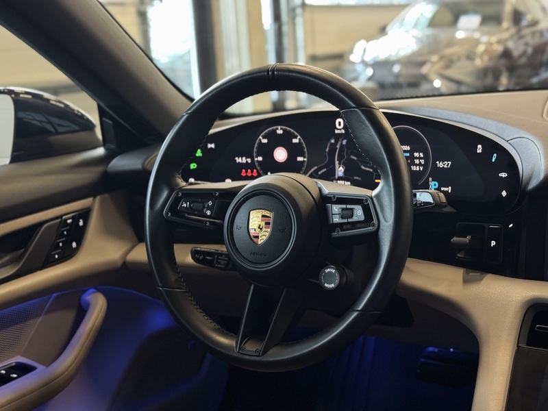 Porsche Taycan vaihtoauto