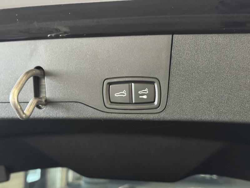 Porsche Taycan vaihtoauto