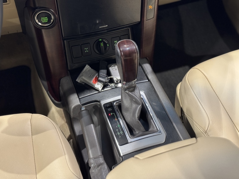 Toyota Land Cruiser vaihtoauto