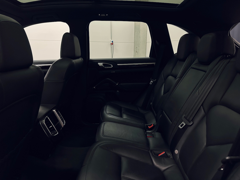 Porsche Cayenne vaihtoauto