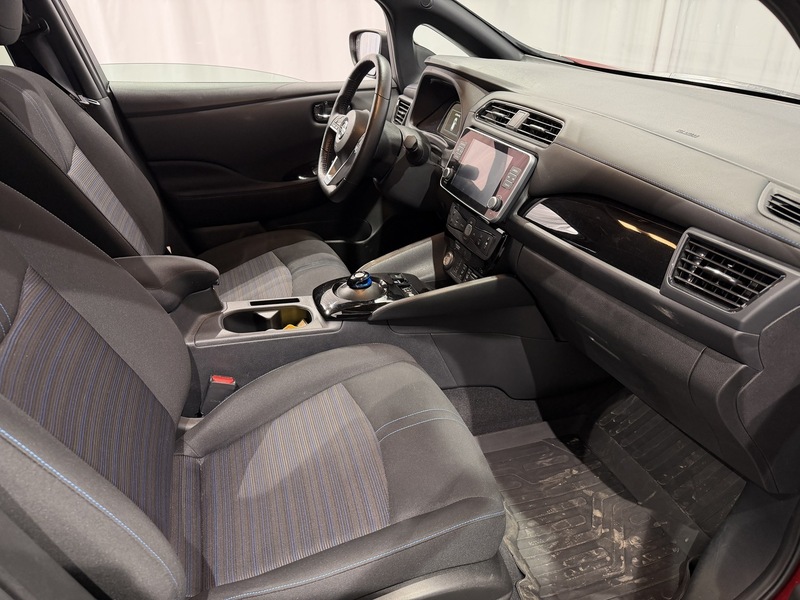 Nissan Leaf vaihtoauto