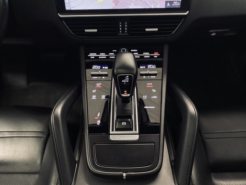 Porsche Cayenne vaihtoauto