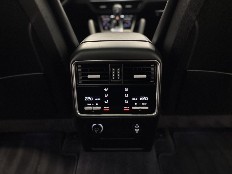 Porsche Cayenne vaihtoauto