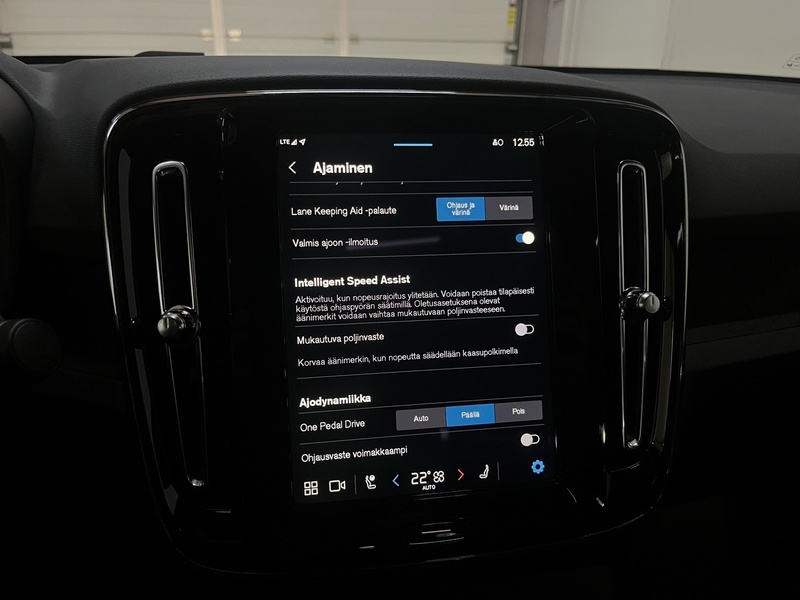 Volvo EC40 vaihtoauto