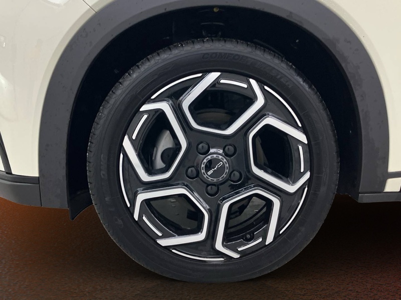 BYD Dolphin vaihtoauto