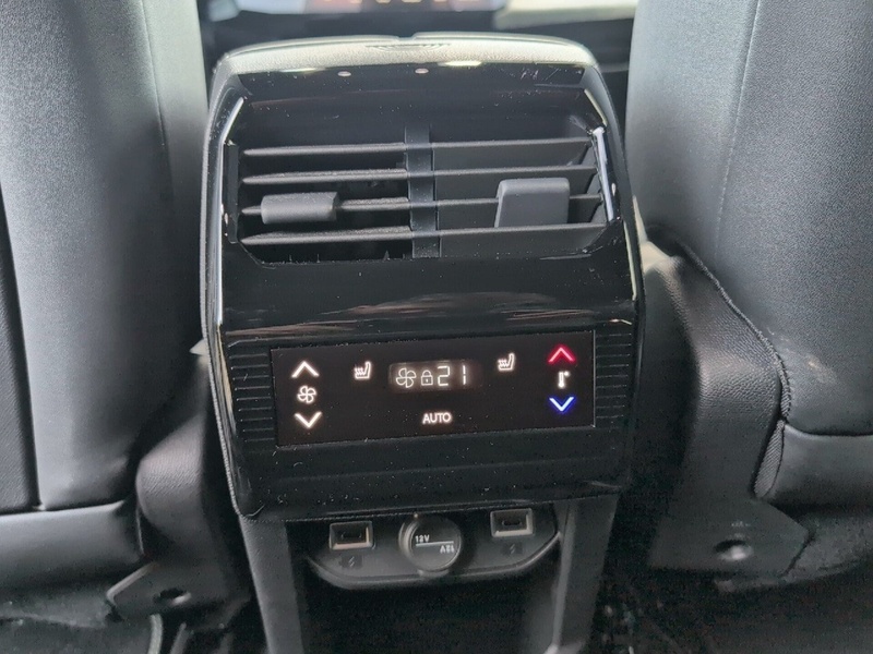 Peugeot E-5008 vaihtoauto