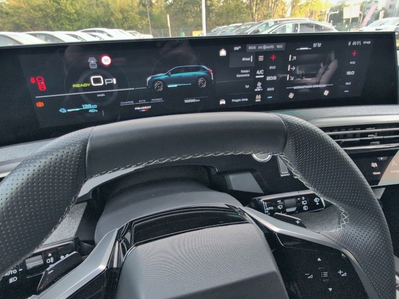 Peugeot E-5008 vaihtoauto